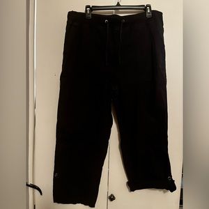 Women’s Black Pull on Crop pant, Sz 14